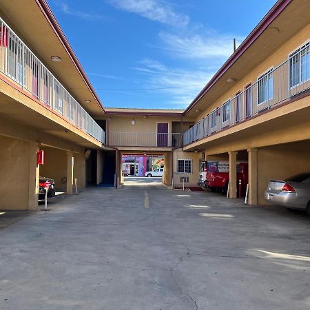 Deluxe Inn La Huntington Park Exterior photo