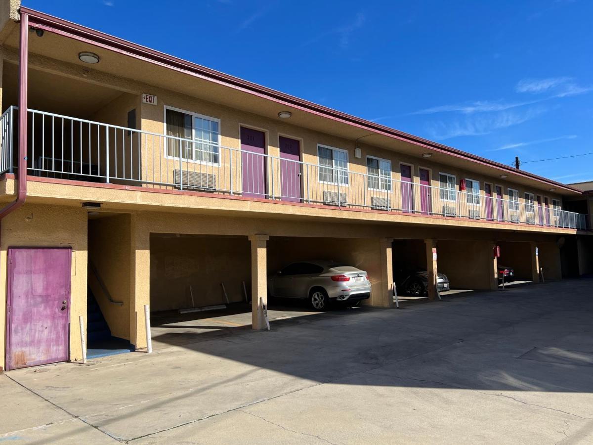 Deluxe Inn La Huntington Park Exterior photo